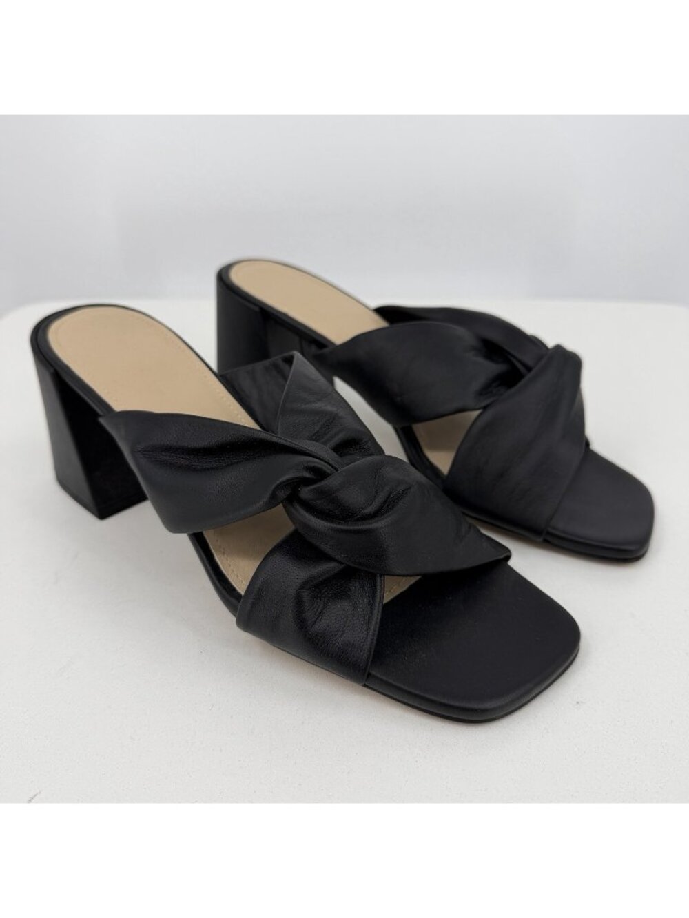 Everlane The Day Twist Heel Sandals size 9 Black Slip-on Leather Block Heel